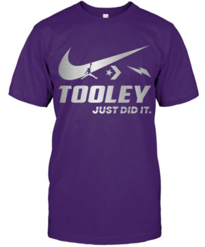 fbus06447-TOOLEY F9